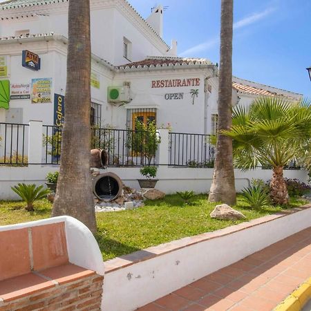 Apt Nerja Chimenea With Ocean View, A/C, & Fiber Apartment Ngoại thất bức ảnh