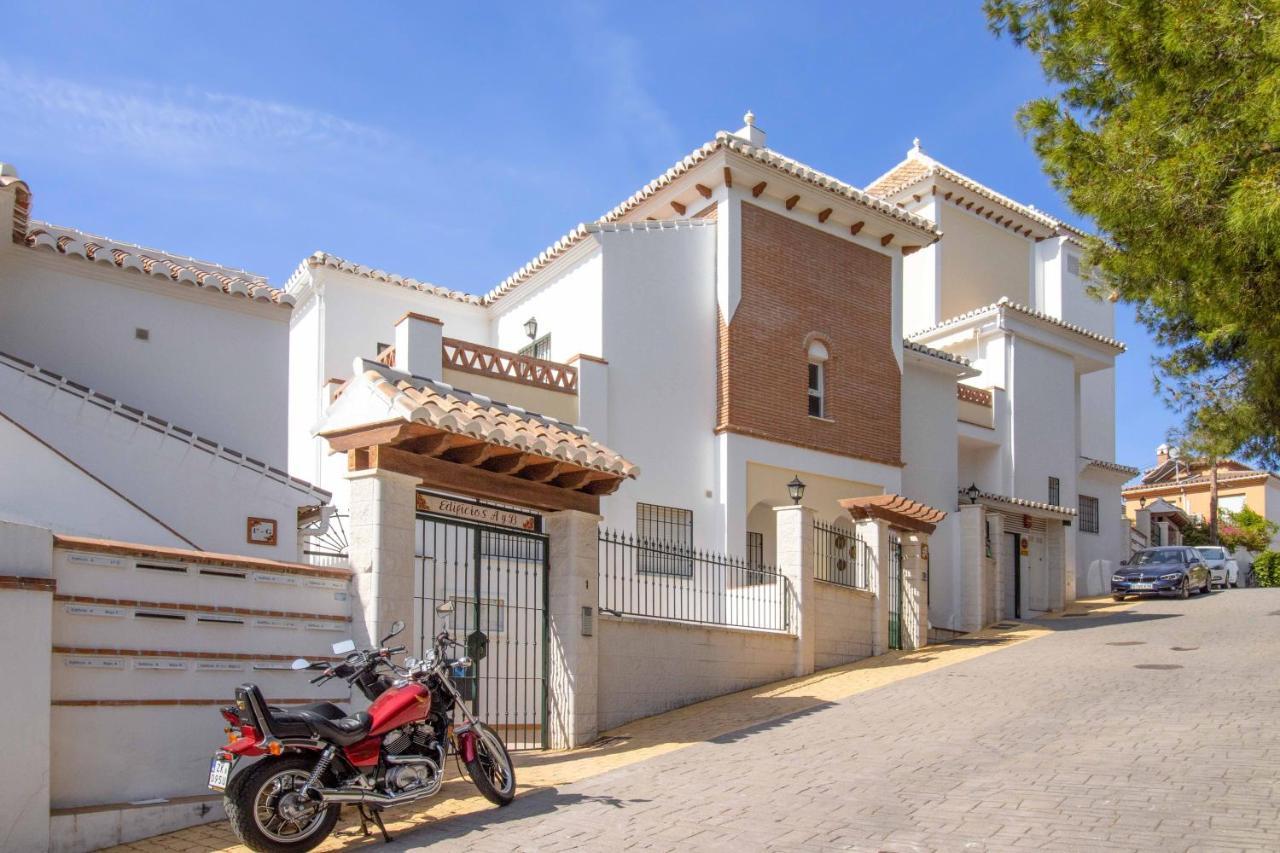 Apt Nerja Chimenea With Ocean View, A/C, & Fiber Apartment Ngoại thất bức ảnh