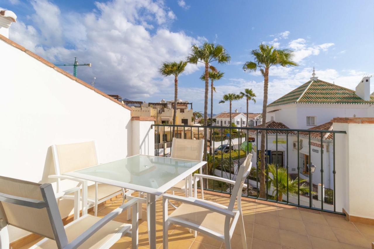 Apt Nerja Chimenea With Ocean View, A/C, & Fiber Apartment Ngoại thất bức ảnh