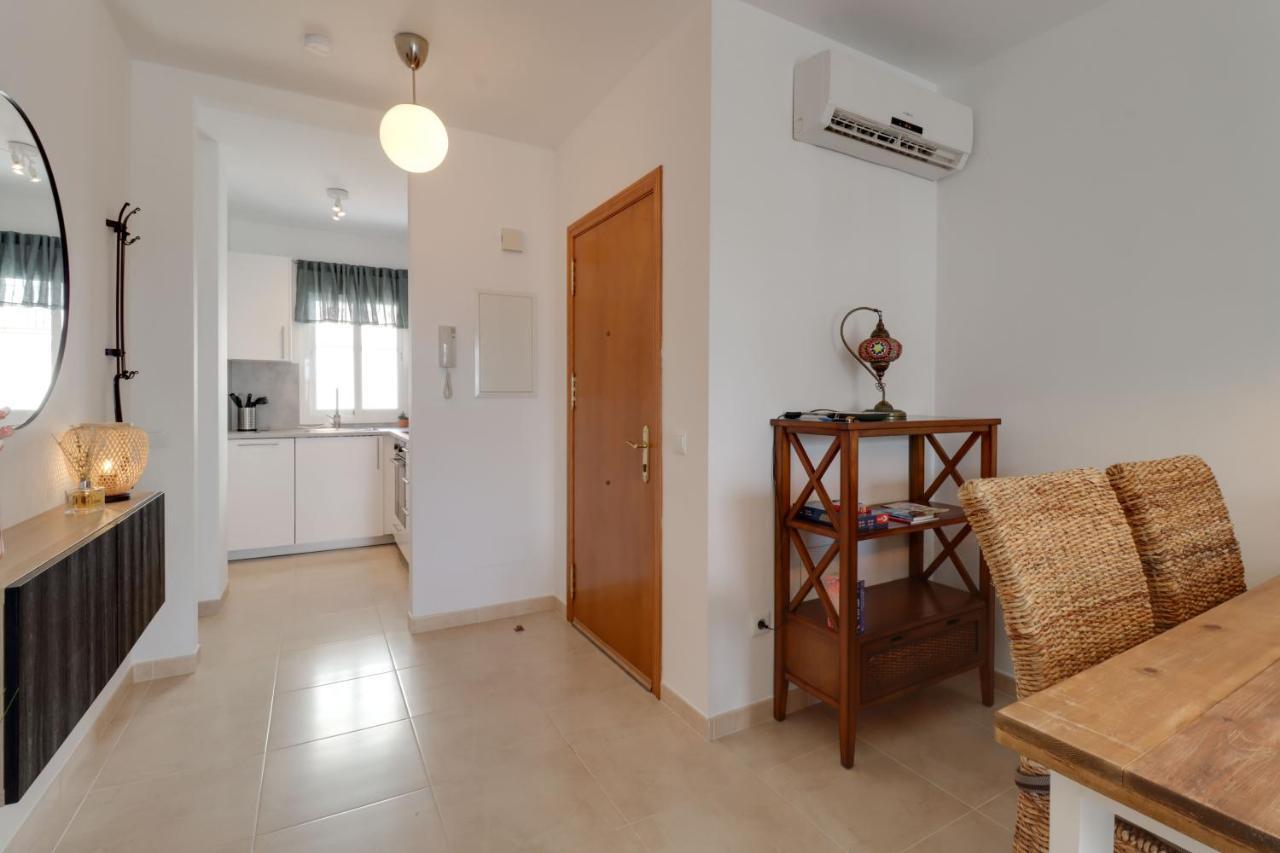 Apt Nerja Chimenea With Ocean View, A/C, & Fiber Apartment Ngoại thất bức ảnh